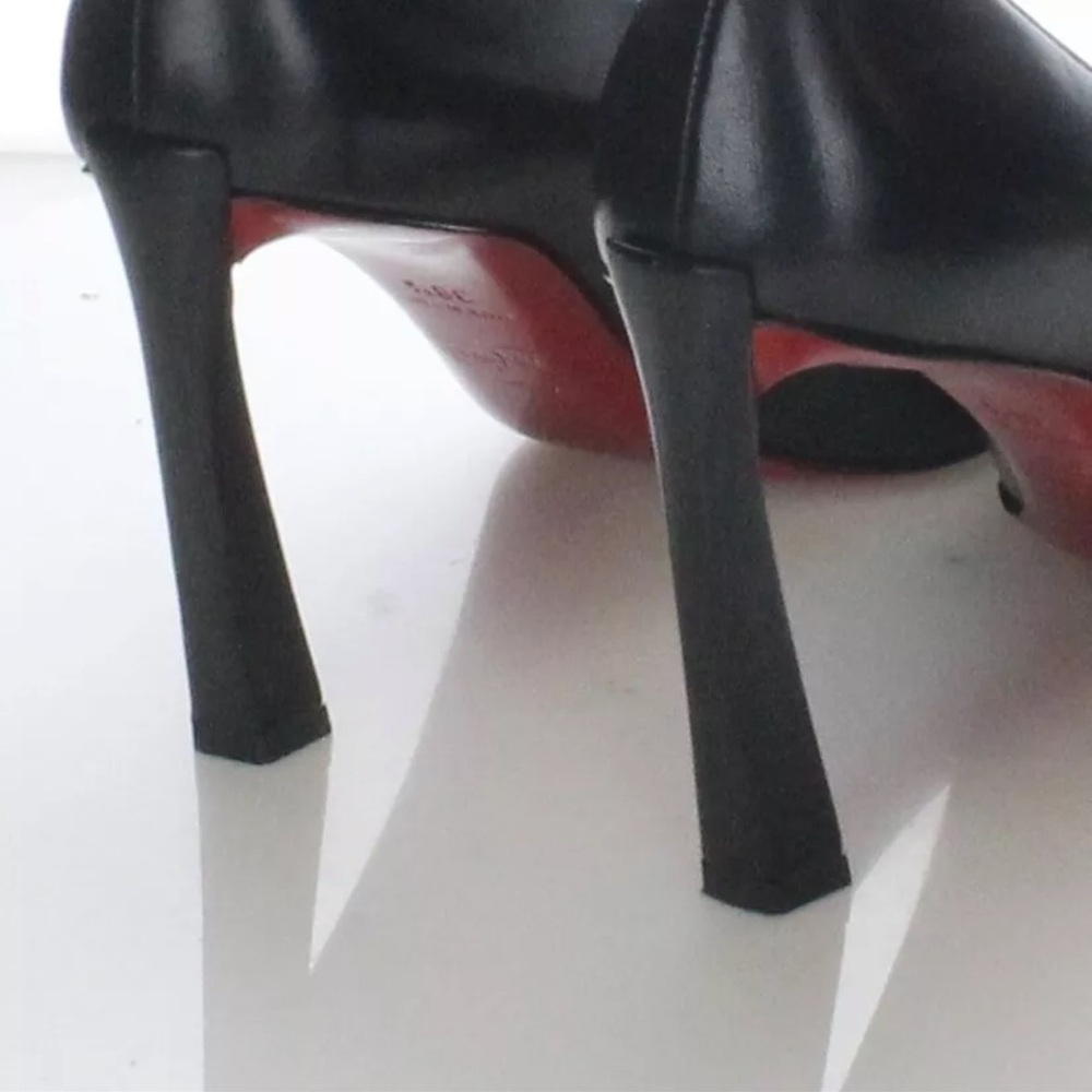 Christian Loubs - Picture 5 of 6